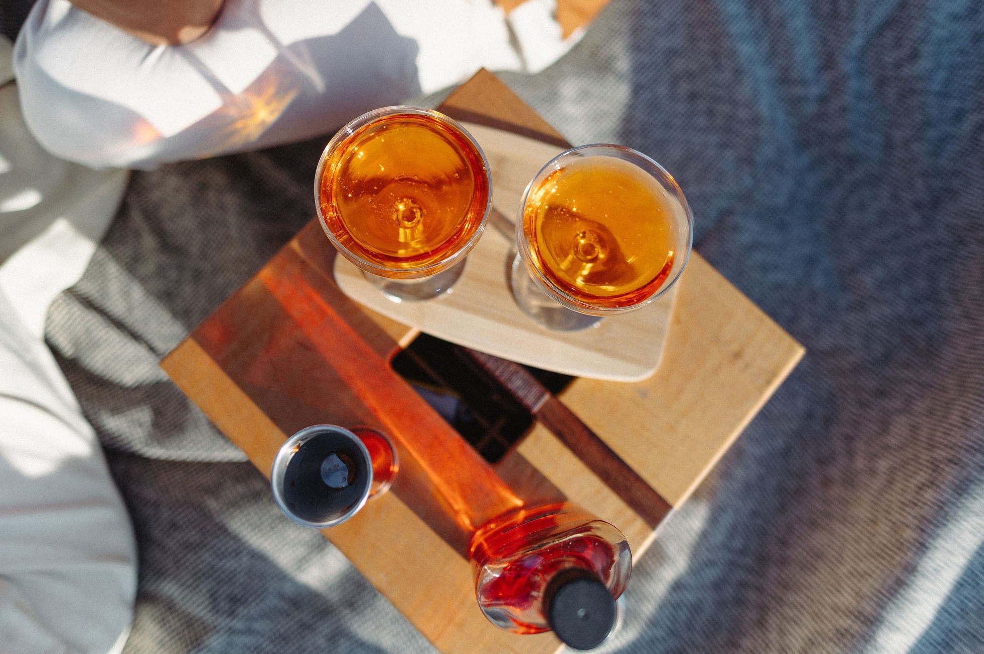 Cocktail box photo