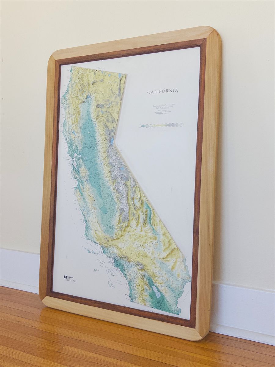 California relief map frame